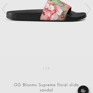 GG Bloom Supreme floral Gucci slides